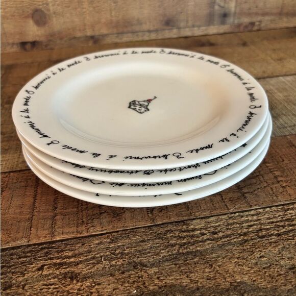 Pottery Barn Dessert Set Of 4 8.25" Plates Strawberry Shortcake Brownie Ala Mode - Picture 2 of 9